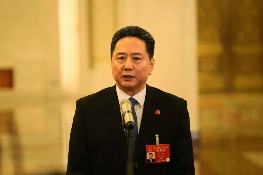 李小鹏：尽锐出战坚决打赢打好交通扶贫脱贫攻坚战,切实做好交通建设项目更多向进村入户倾斜